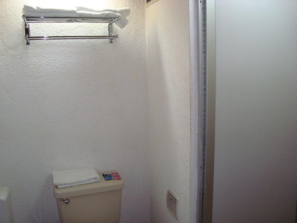Hotel Lacantum by Rotamundos Tapachula Habitación foto